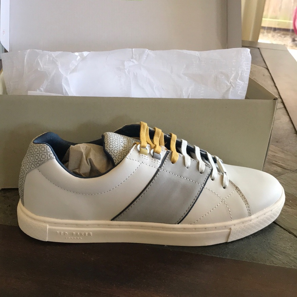 Ted Baker London Quana Sneaker Size 10